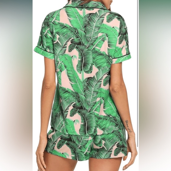NWT! Floerns Women's Notch Collar Green/Pink Palm Print 2-Piece PJ Set, Size Sm - Picture 2 of 8